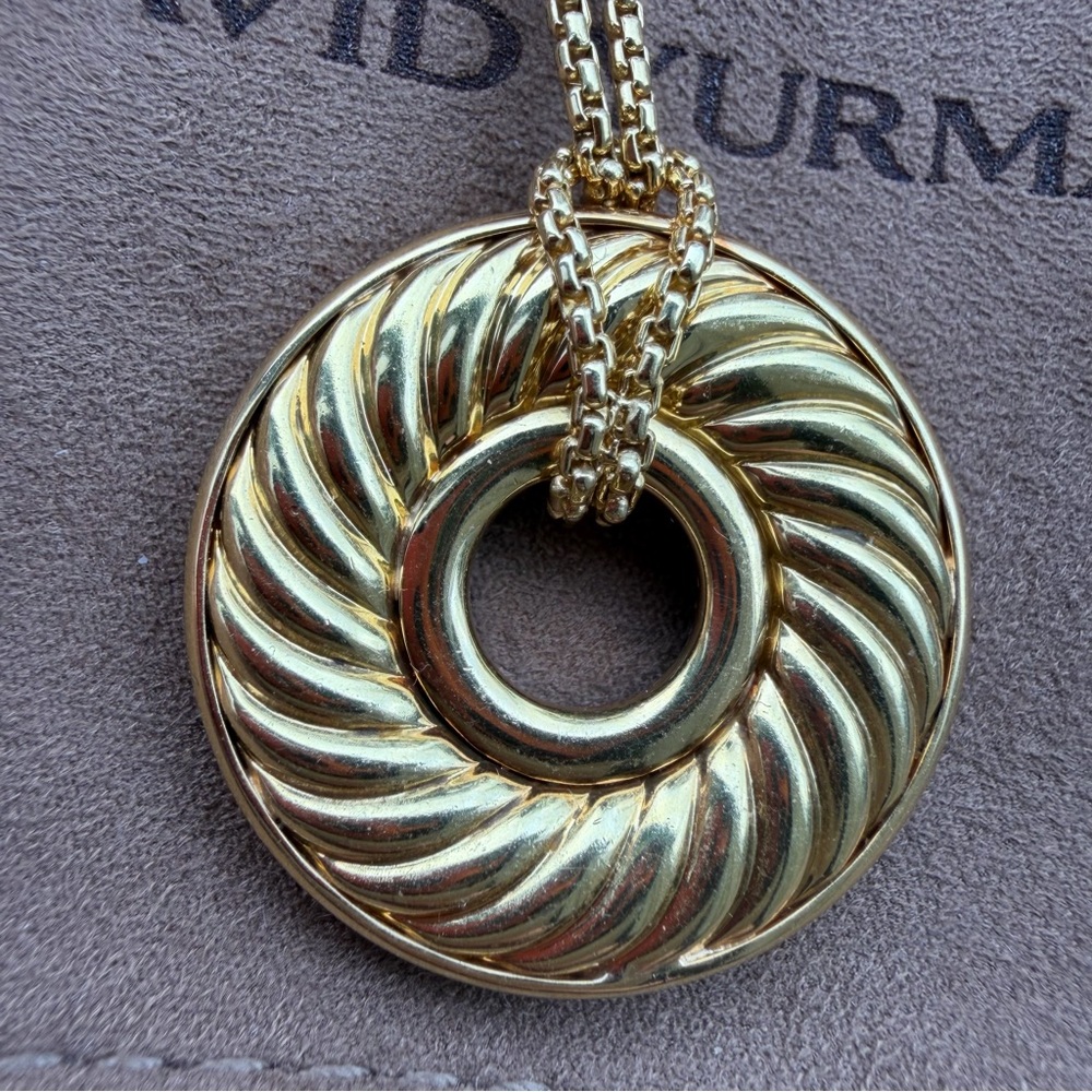 ❤️ David Yurman 18K Yellow Gold Diamond Thoroughbred Pendant Necklace - Picture 5 of 9